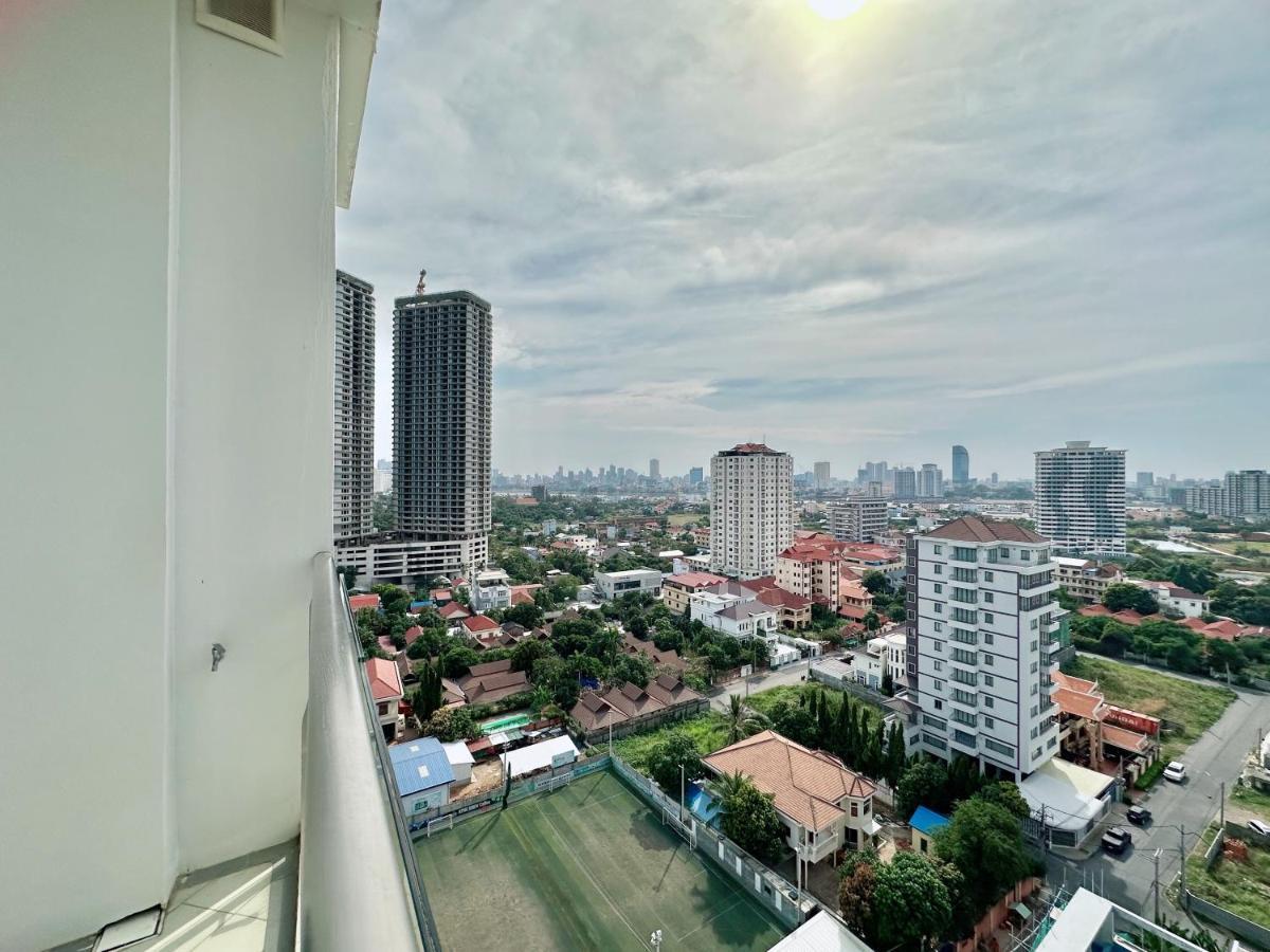 Infinity 28 Hotel And Residence Phnom Penh Esterno foto