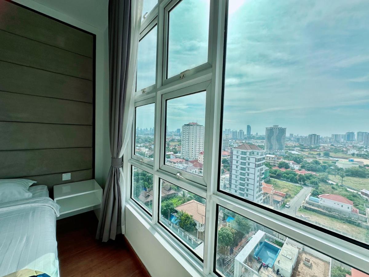 Infinity 28 Hotel And Residence Phnom Penh Esterno foto