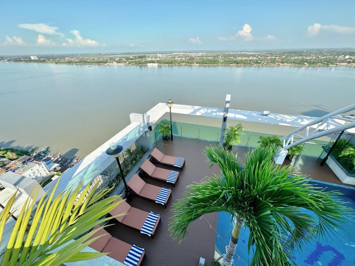 Infinity 28 Hotel And Residence Phnom Penh Esterno foto