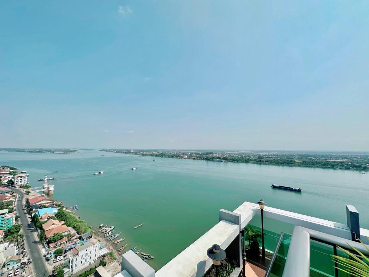 Infinity 28 Hotel And Residence Phnom Penh Esterno foto