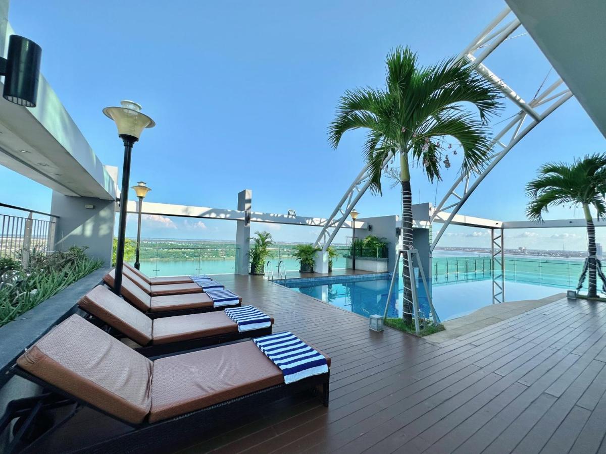 Infinity 28 Hotel And Residence Phnom Penh Esterno foto