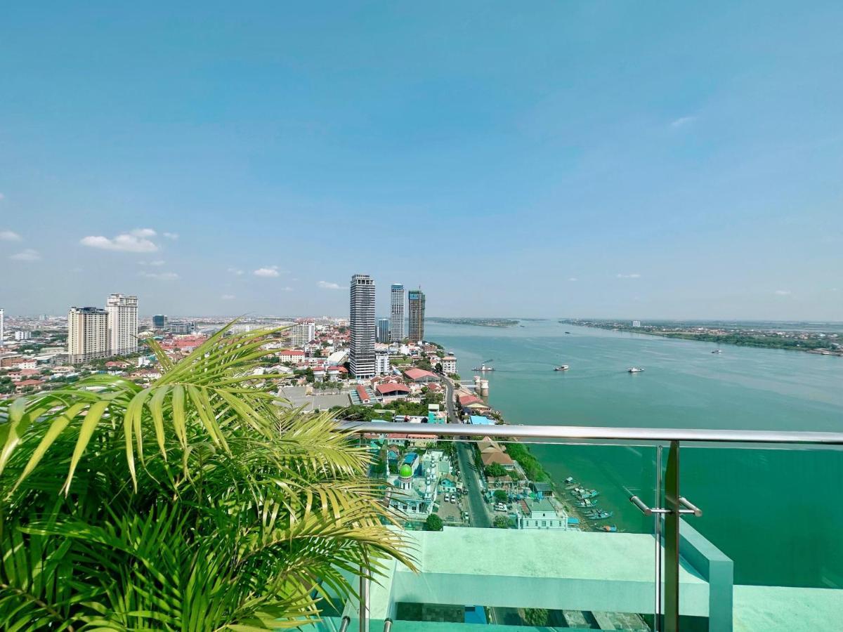 Infinity 28 Hotel And Residence Phnom Penh Esterno foto