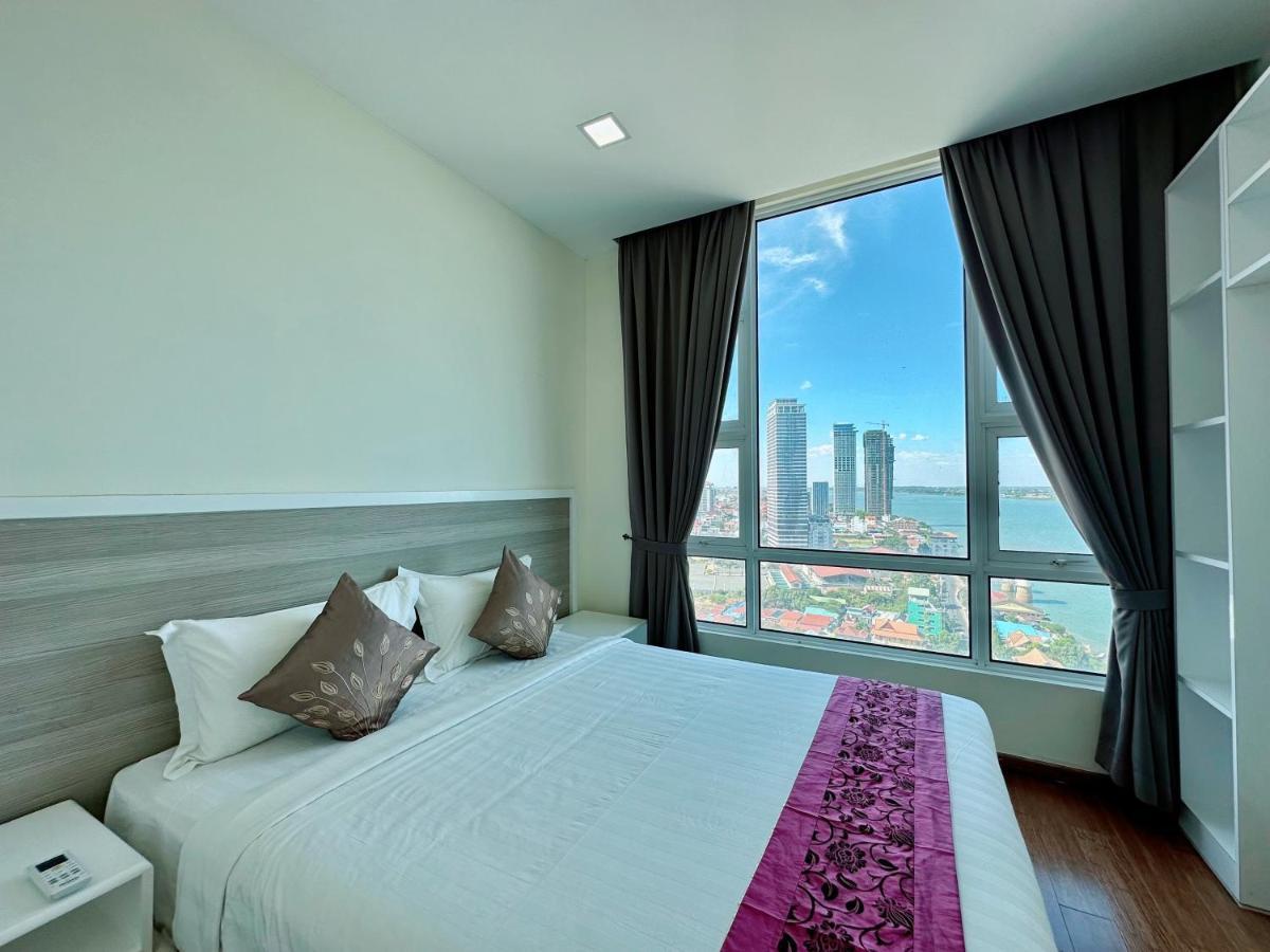 Infinity 28 Hotel And Residence Phnom Penh Esterno foto