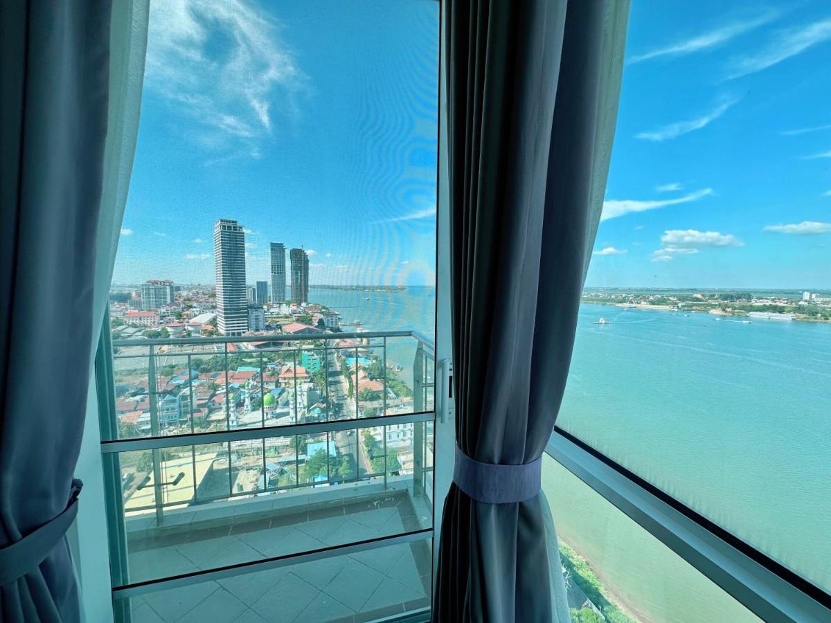 Infinity 28 Hotel And Residence Phnom Penh Esterno foto