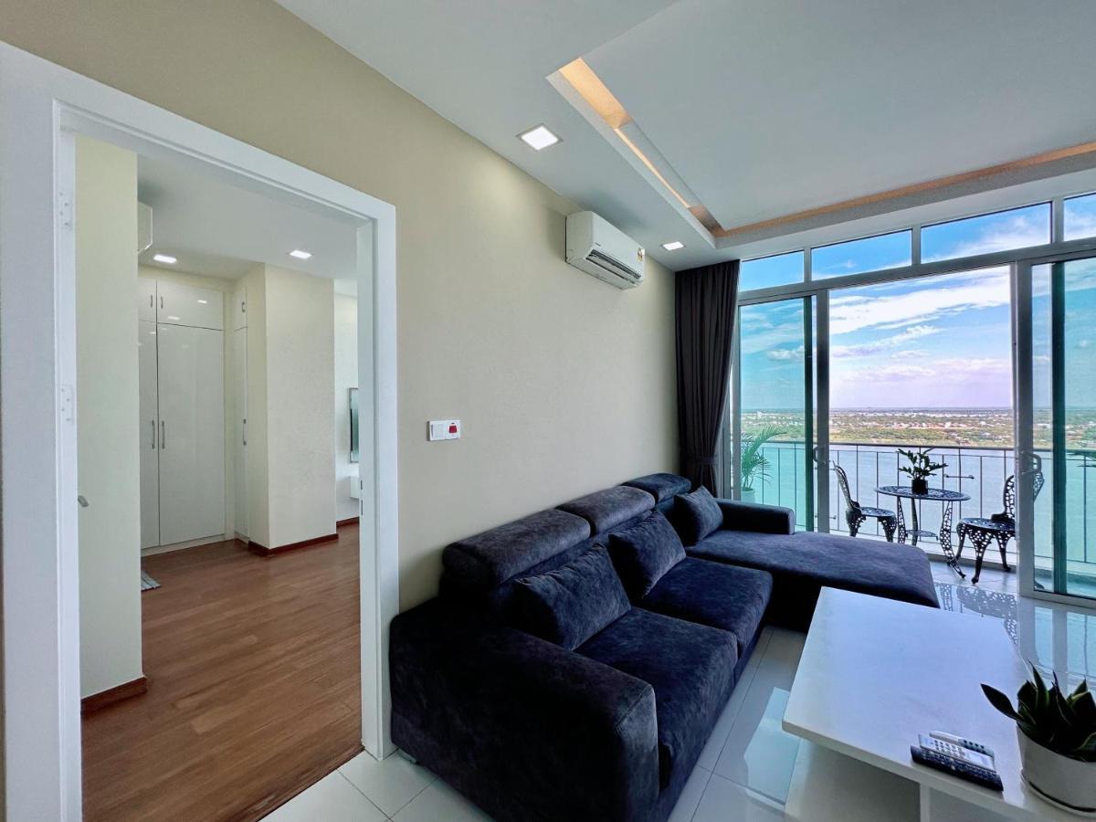 Infinity 28 Hotel And Residence Phnom Penh Esterno foto