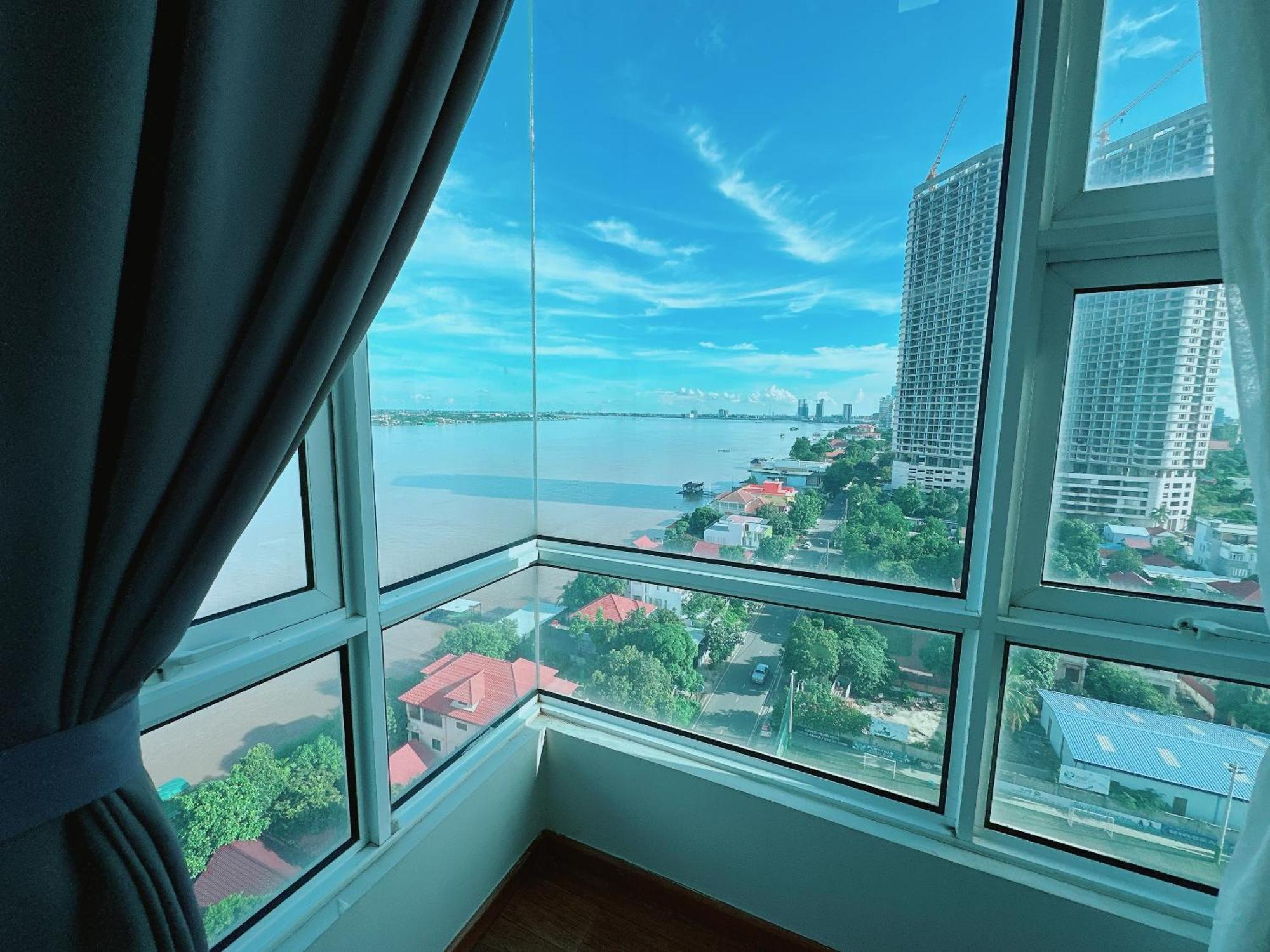 Infinity 28 Hotel And Residence Phnom Penh Esterno foto